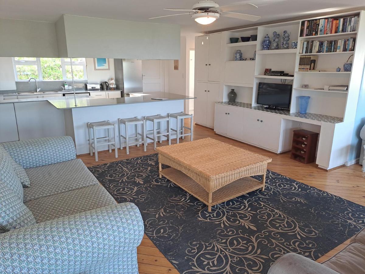Atlantic Dream Beachfront Villa Scarborough Extérieur photo