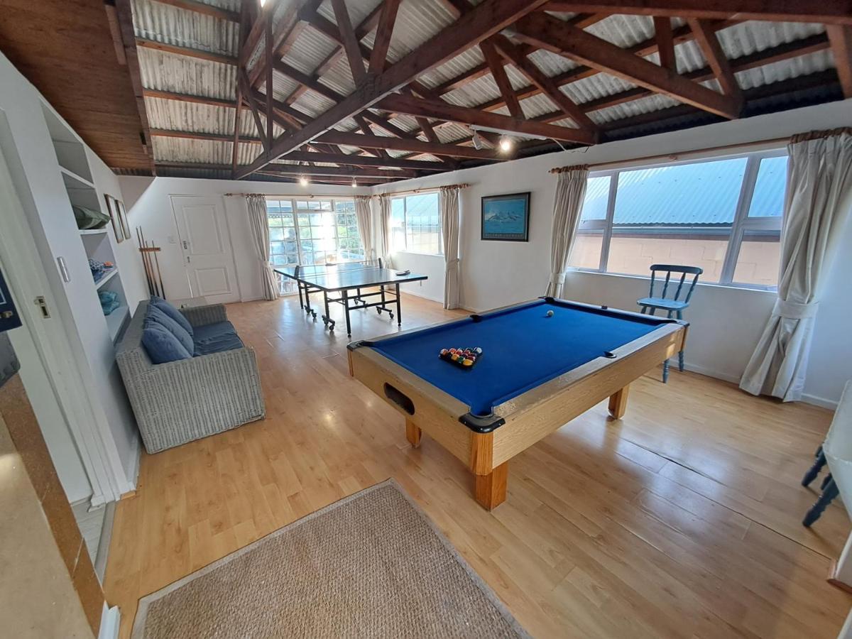Atlantic Dream Beachfront Villa Scarborough Extérieur photo