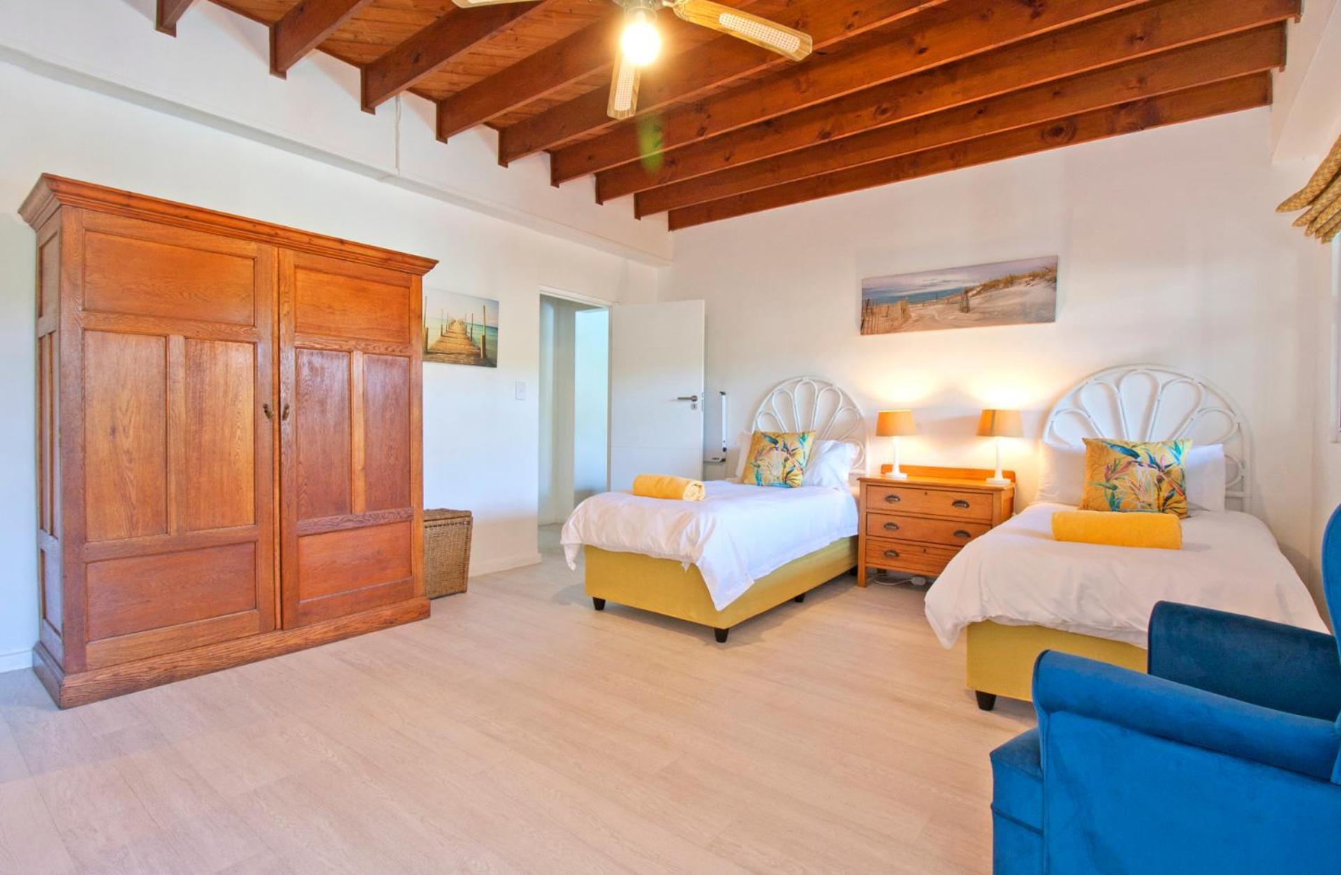 Atlantic Dream Beachfront Villa Scarborough Extérieur photo